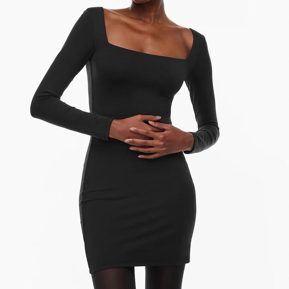 Aritzia babaton black square neck long sleeve mini dress